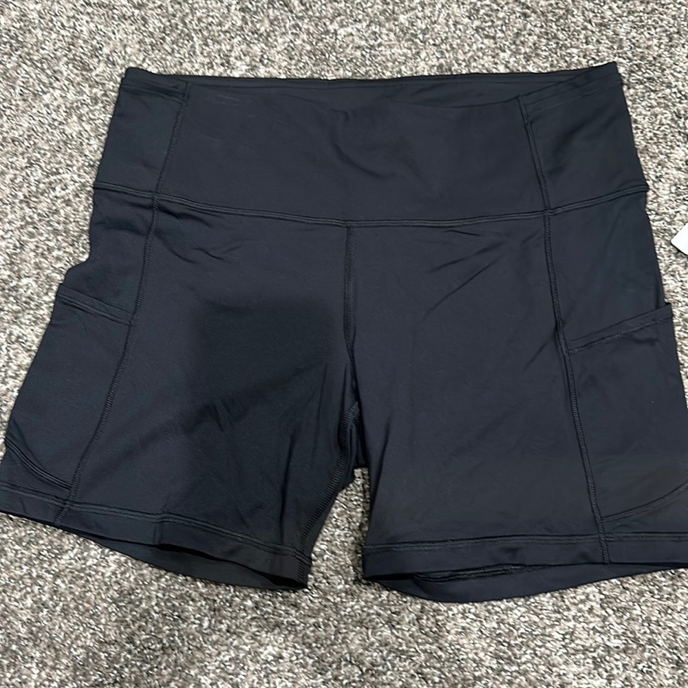 Lululemon fast and free black shorts